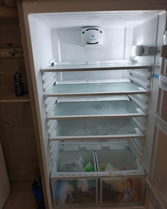 Frigorifero e Freezer Indesit 337 litri