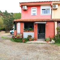 Indipendente nella natura a 15 minuti dal mare