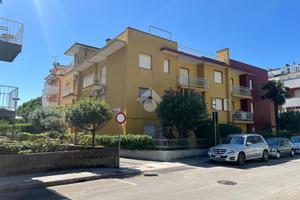 4 LOCALI A GRADO