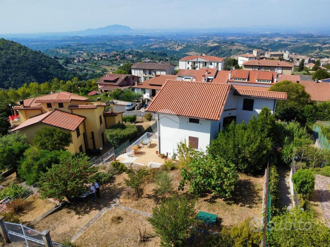 Casa – Calvi dell'Umbria, San Francesco - Vista 2