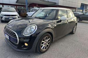 MINI Cooper D Mini IV F55-F56 2014 1.5 Hype 5p t