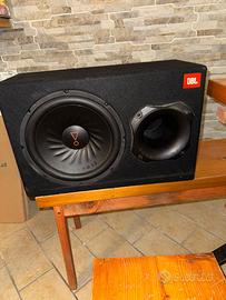 Subwoofer jbl per auto