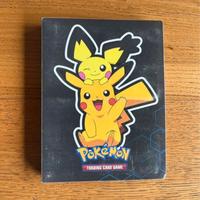 Set di 137 carte Pokémon