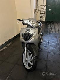 sh 125 2007