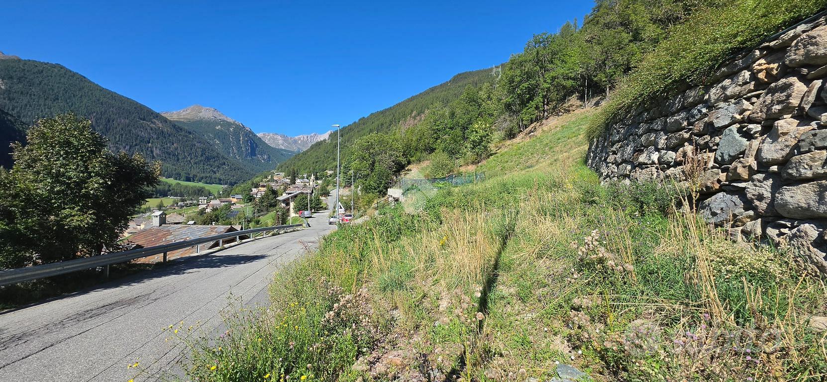 TER. RESIDENZIALE A SAINT-OYEN - Vista 4