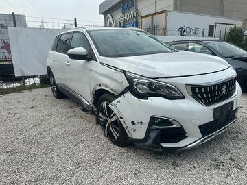 Peugeot 5008  anno 2020 7 posti