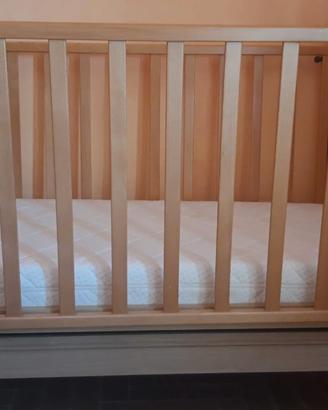 Lettino in legno