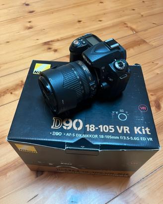 Nikon  D90 + 18-105 VR