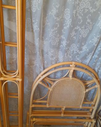 letto e comodino in bambu'