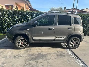 Panda 4X4 Cross 2020 con 65000km +Garanzia Mag 26