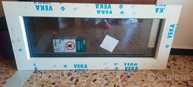 Finestra in PVC Bianco Antico