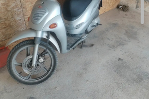 Kymco people 150 anno 2001