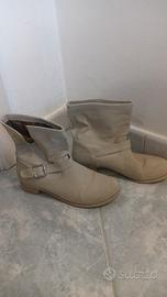 stivaletto donna beige