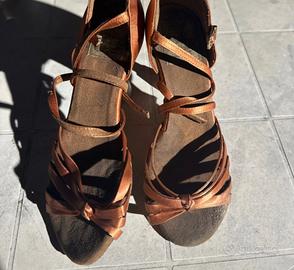 Scarpe da ballo latino americano
