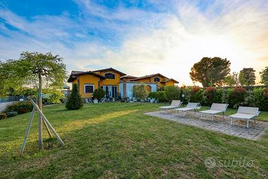 Villa Estiva con Giardino - Perfetta per Vacanze,