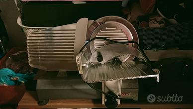 affettatrice elettrica