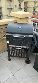 Barbecue - Grill Jamestown a carbonella 