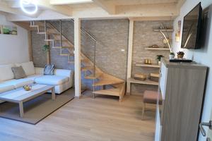 Bilocale ristrutturato vicino al mare