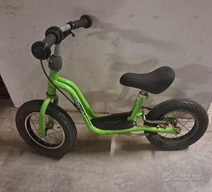 Biciclettina senza pedali per equilibrio