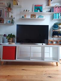 Mobile TV / libreria / scaffale Ikea Kallax