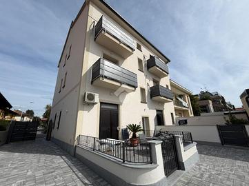 2 LOCALI A SEREGNO