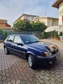 Ford Fiesta 1.1i 16V cat 5 porte Ghia
