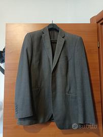 Completo elegante uomo giacca e pantaloni