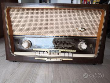 Radio d'epoca a valvole Grundig Konzertgerät 4019