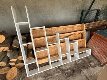 Mobile sottoscala in legno