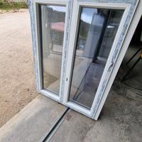 finestra in pvc/alluminio