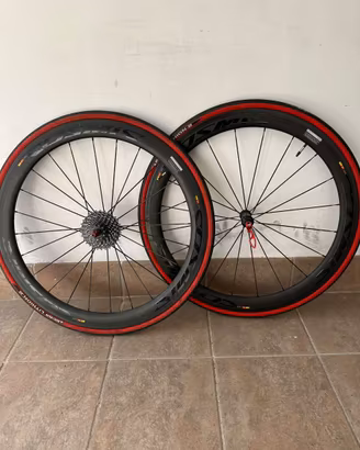 Ruote strada "Mavic Cosmic" in carbonio