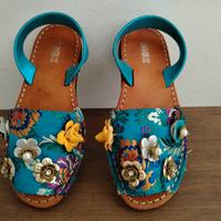 Minorchine con ricamo fiori Colors of California