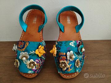 Minorchine con ricamo fiori Colors of California