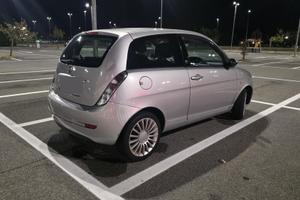 Lancia Ypsilon 1.4 benzina GPL