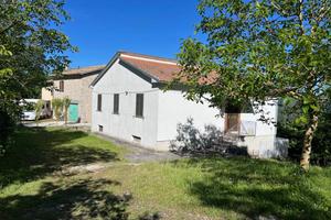 Villa di 217 m² con 5 locali e box auto doppio a C