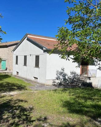 Villa di 217 m² con 5 locali e box auto doppio a C
