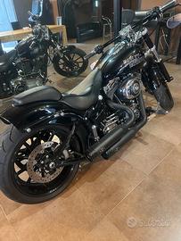Harley-Davidson Breakout C.V.O. - 2015