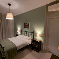 Bilocale ristrutturato - M5 Cà Granda - Milano