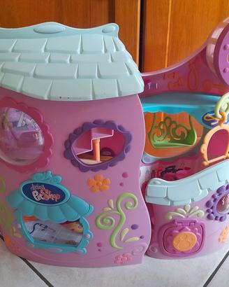 Casa Littlest dei Pet Shop con accessori