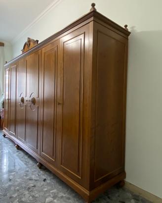 Armadio in legno