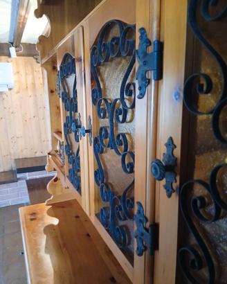Credenza