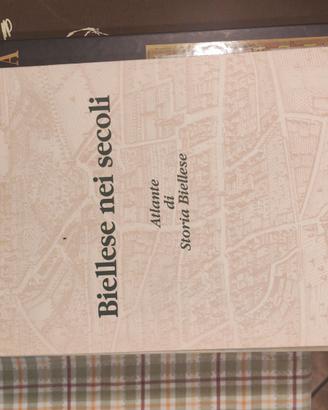 Collezione di 8 libri usati  del Biellese