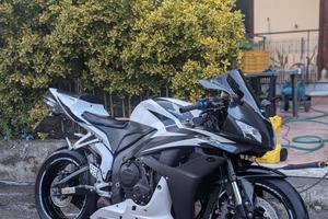 Honda CBR 600 rr 2010
