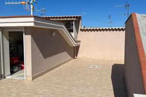 Appartamento arredato con posto auto