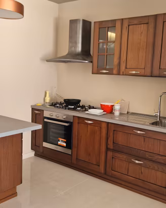 Cucina nuova da esposizione completa con isola