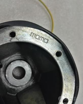 Mozzo MOMO 524284 DISTANZIALE VOLANTE