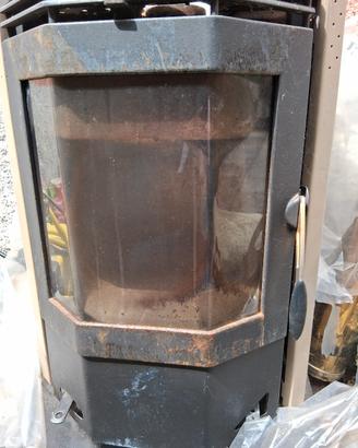Stufa a legno