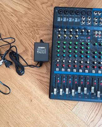 Mixer Yamaha mixing console MG12XU