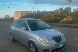 Lancia y 1.2 8v