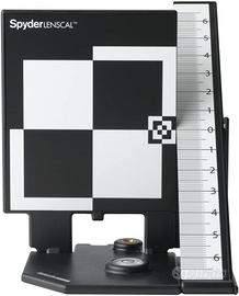 Datacolor SpyderLensCal per taratura ottiche